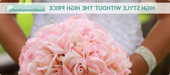 Hvordan legge til rosa lyng til et bryllup corsage. Plasser en klynge av rosa lyng rundt blomst.